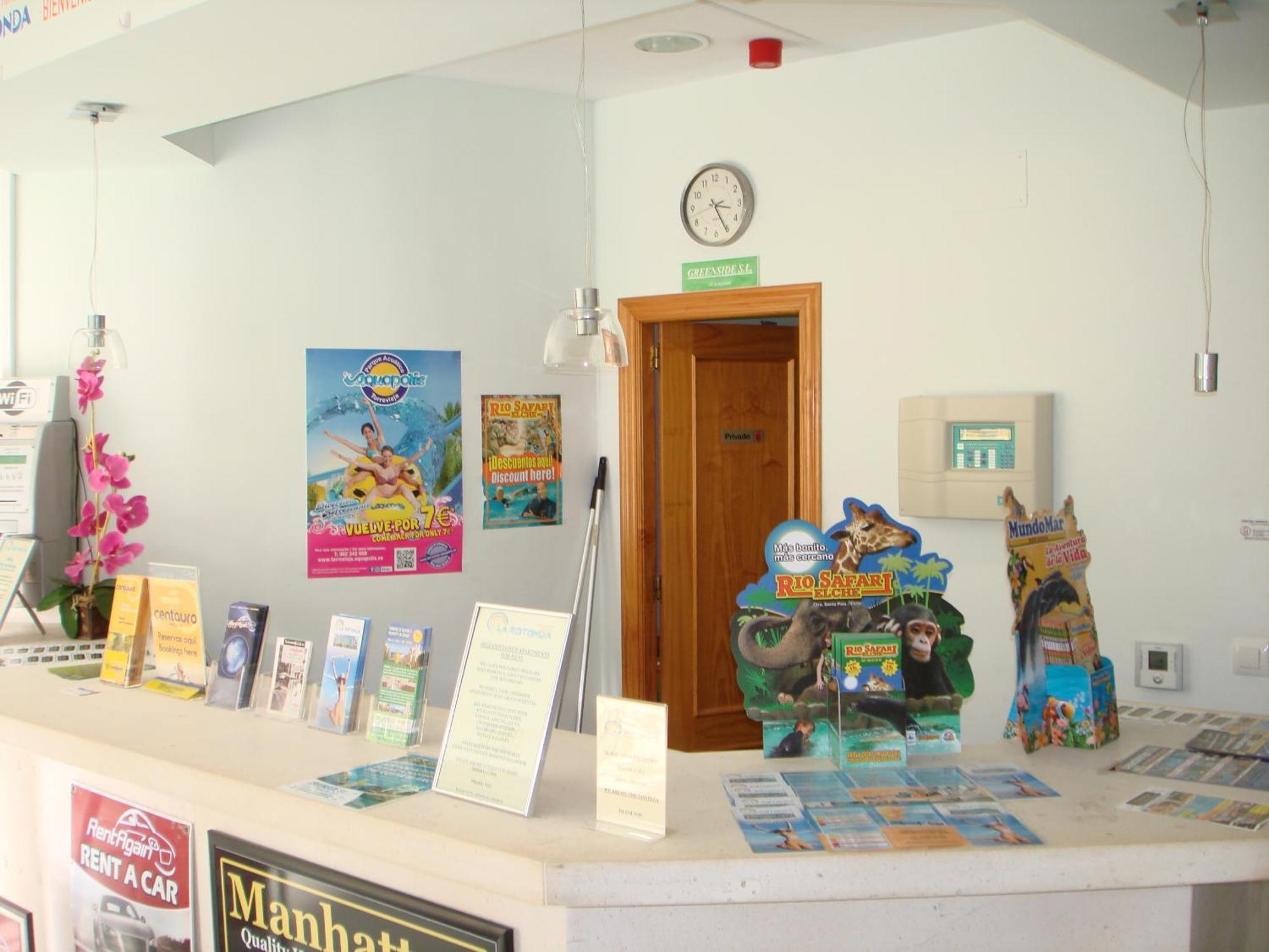Reception La Rotonda Aparthotel Orihuela Eksteriør billede